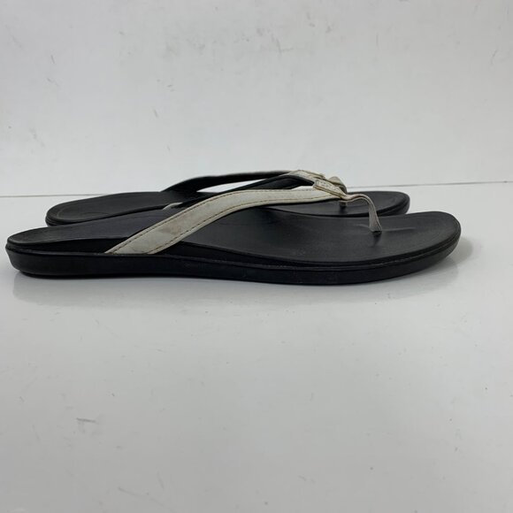Olukai Ho‘ōpio Women’s Classic Beach Sandals in White Size 8 - Picture 2 of 7